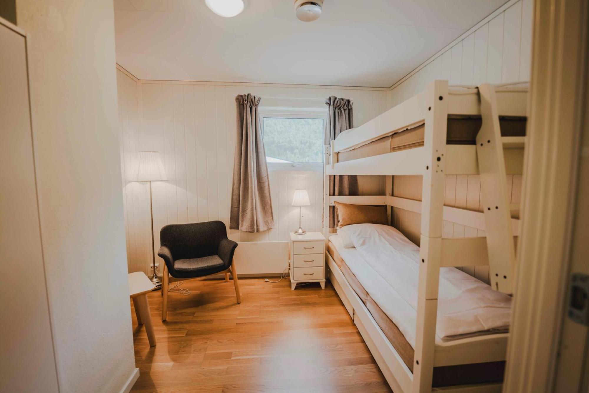 Loen Apartments Екстер'єр фото