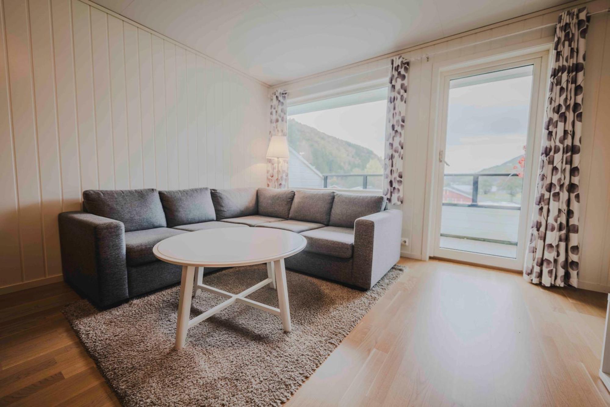 Loen Apartments Екстер'єр фото
